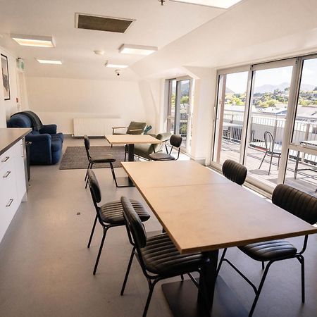 The Brownston Hostel Wanaka Dış mekan fotoğraf