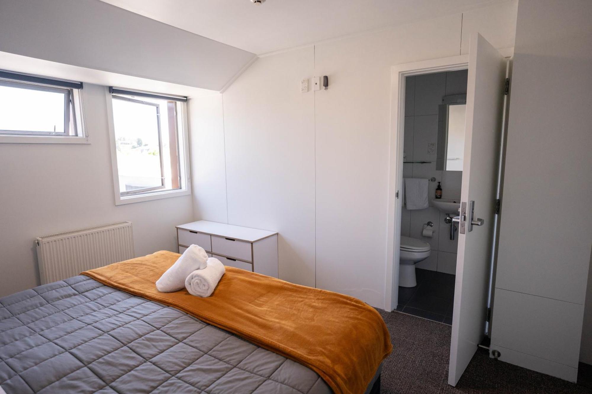 The Brownston Hostel Wanaka Dış mekan fotoğraf