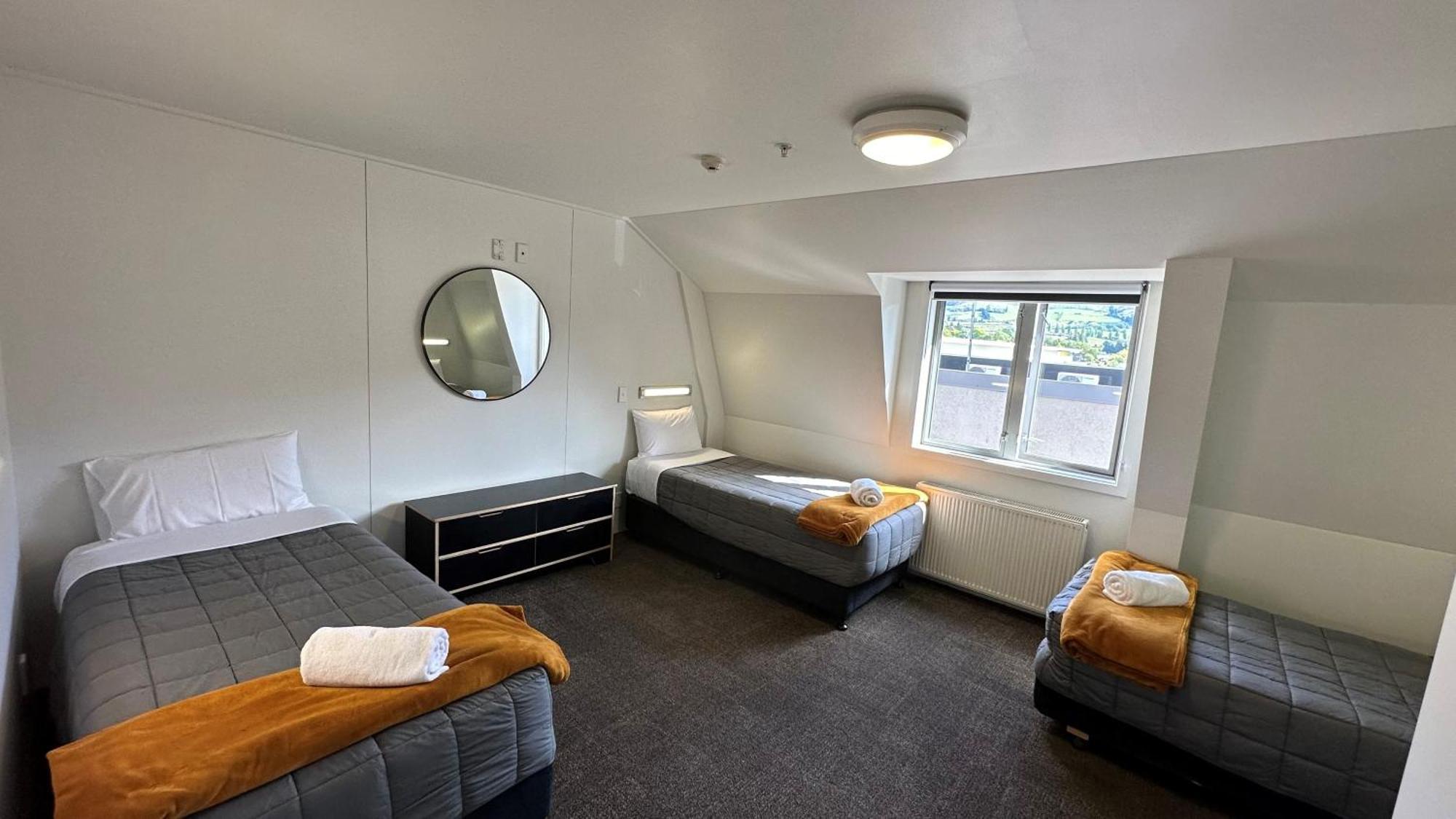 The Brownston Hostel Wanaka Dış mekan fotoğraf