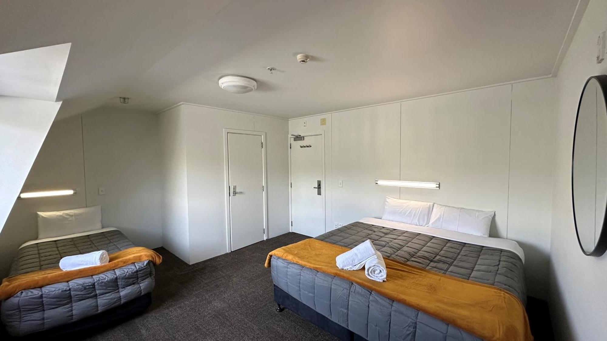 The Brownston Hostel Wanaka Dış mekan fotoğraf