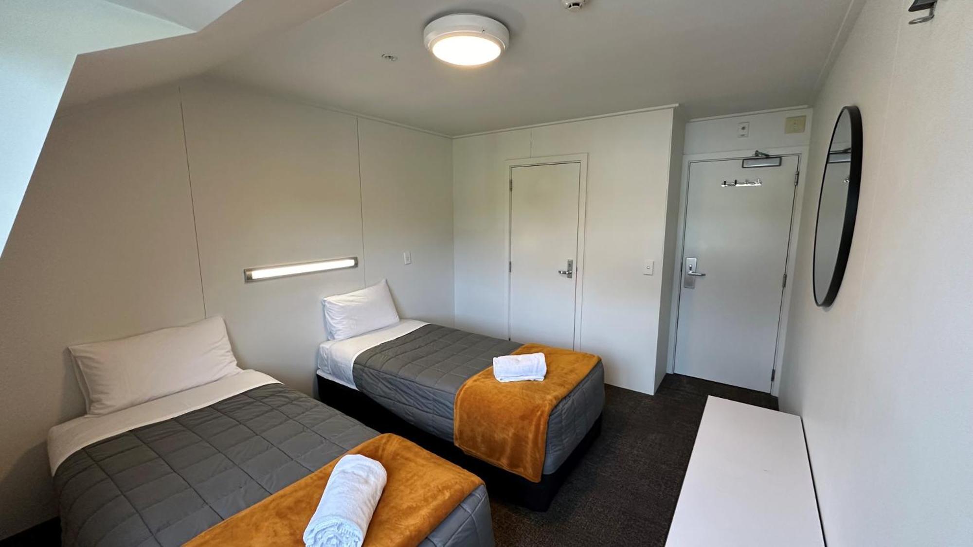 The Brownston Hostel Wanaka Dış mekan fotoğraf